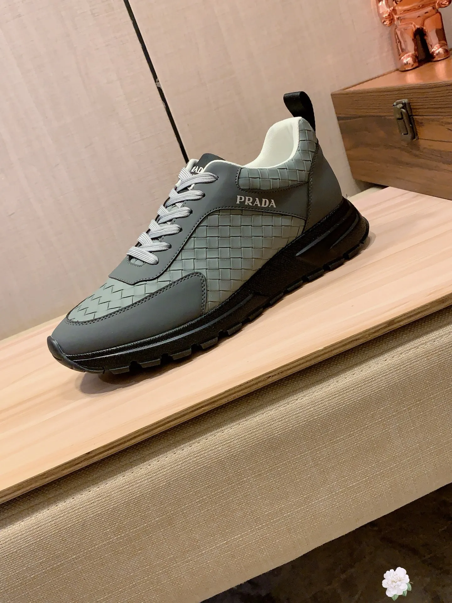 Men's men's shoes💰442💰💰🎩🎩[Lightning][Lightning] "PRADA*" The latest and most popular casual shoes, top brand [seduce] luxury~purchase, top~quality. [Strong] The upper is made of imported breathable cowhide with material ➕ breathable sheepskin feet (•) and fine workmanship. The original stylish and stylish soft rubber wear-resistant and non-slip outsole is light and comfortable on the feet. The real thing looks better when photographed in person. No. 0121: Code: 38-44, 3️⃣ colors selected